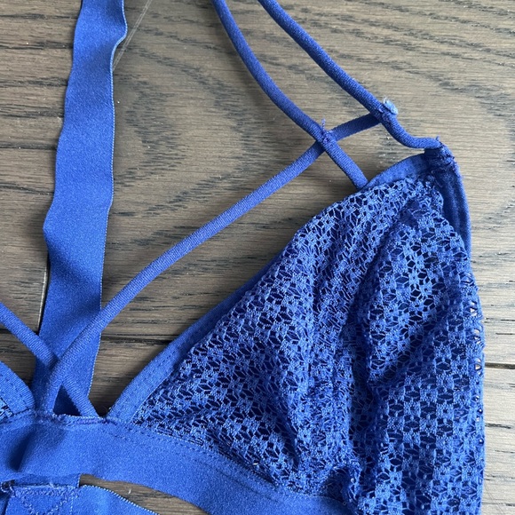 FP Strappy T-Back Bralette - Picture 4 of 4